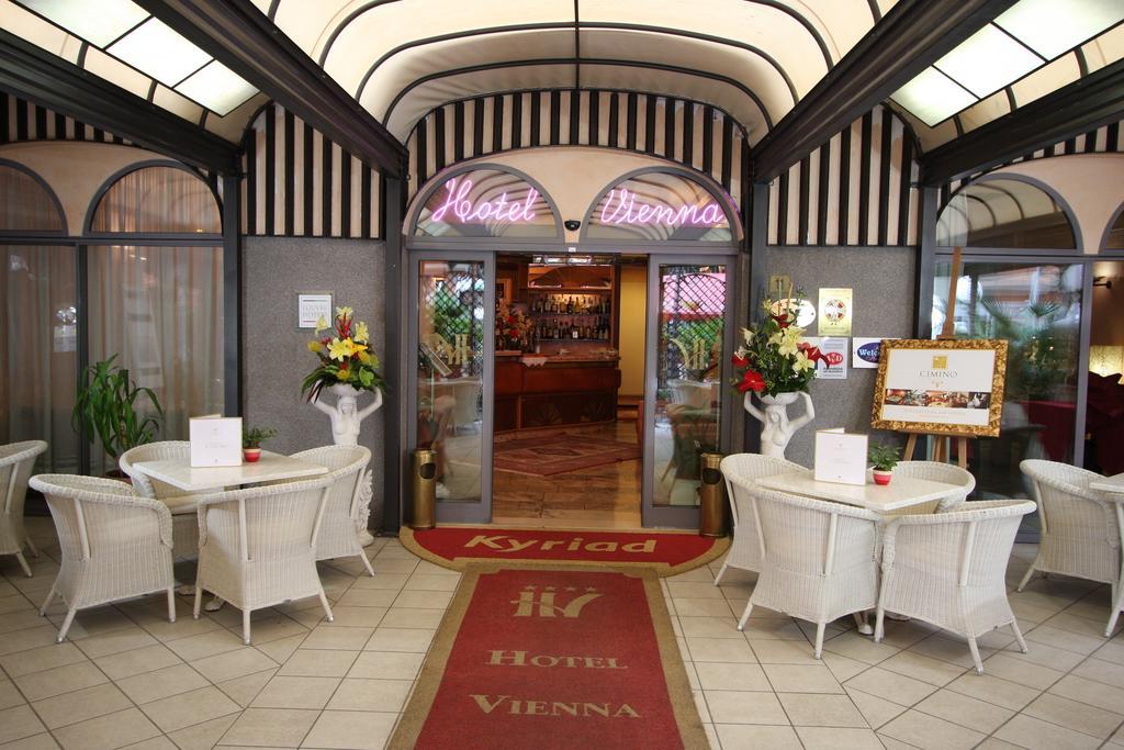 Hotel Vienna Ostenda E Ristorante Il Danubio Rimini Eksteriør bilde