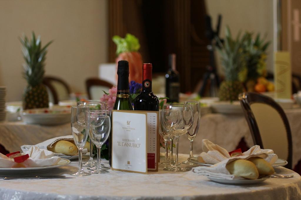 Hotel Vienna Ostenda E Ristorante Il Danubio Rimini Eksteriør bilde