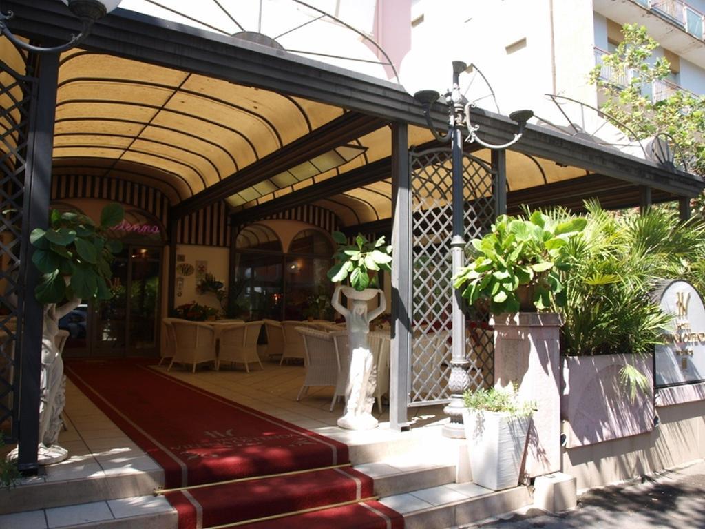Hotel Vienna Ostenda E Ristorante Il Danubio Rimini Eksteriør bilde